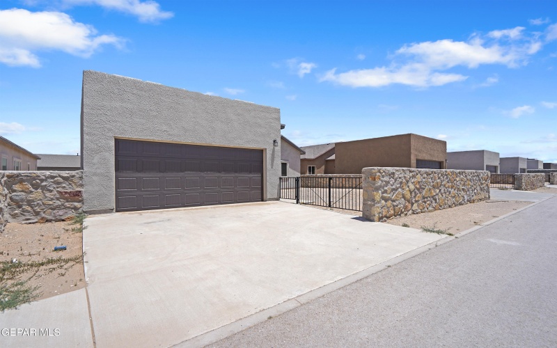 2301 Tony Harper Street, El Paso, TX 79938, 4 Bedrooms Bedrooms, ,2 BathroomsBathrooms,Residential,For Sale,2301 Tony Harper Street,919340