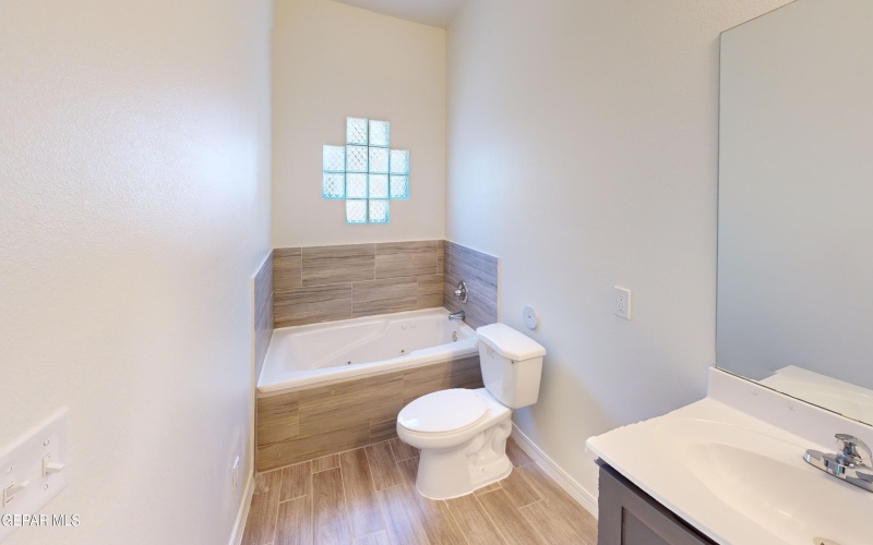 14372 Nick Drahos Lane, Horizon City, TX 79928, 4 Bedrooms Bedrooms, ,2 BathroomsBathrooms,Residential,For Sale,14372 Nick Drahos Lane,919444