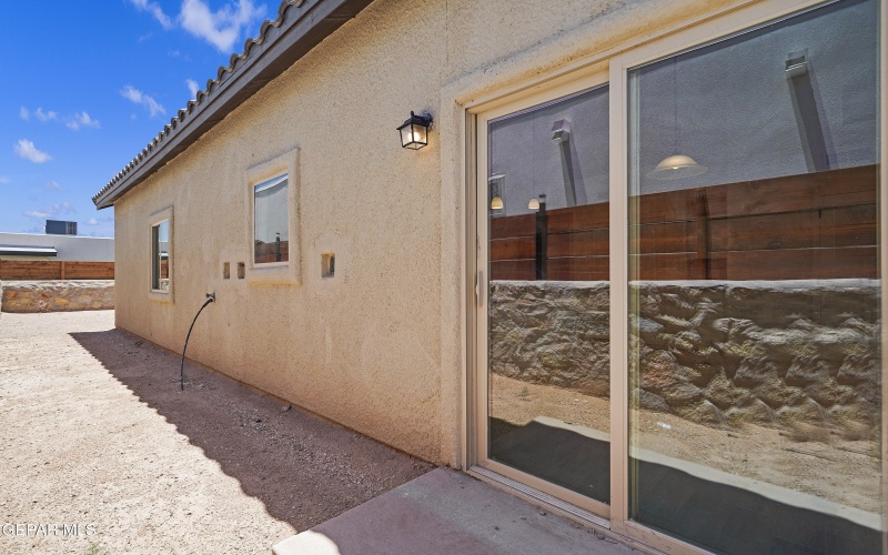 12804 Monmouth Avenue, Horizon City, TX 79928, 4 Habitaciones Habitaciones , ,2 BañosBaños,Residential,En Venta,12804 Monmouth Avenue,919485