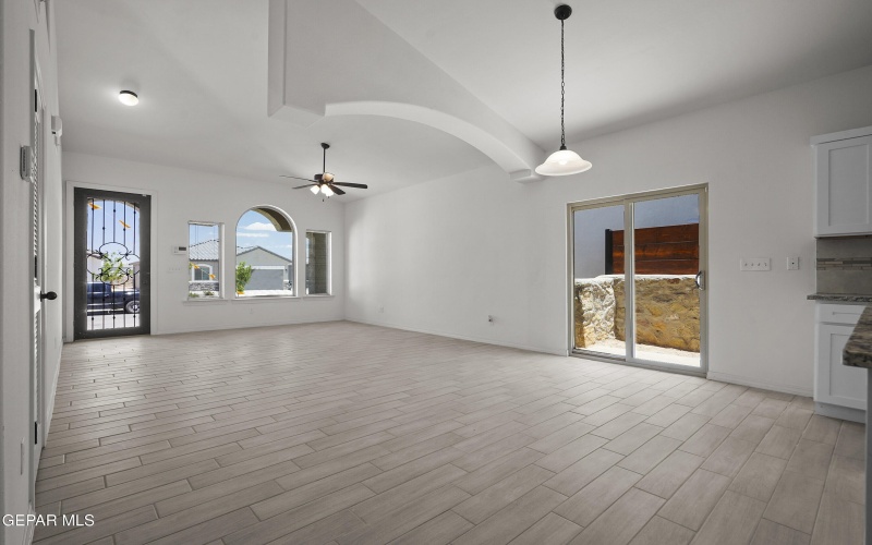 12804 Monmouth Avenue, Horizon City, TX 79928, 4 Habitaciones Habitaciones , ,2 BañosBaños,Residential,En Venta,12804 Monmouth Avenue,919485
