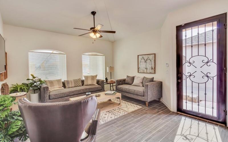 14333 Tobe Davis Drive, Horizon City, TX 79928, 3 Bedrooms Bedrooms, ,2 BathroomsBathrooms,Residential,For Sale,14333 Tobe Davis Drive,919489