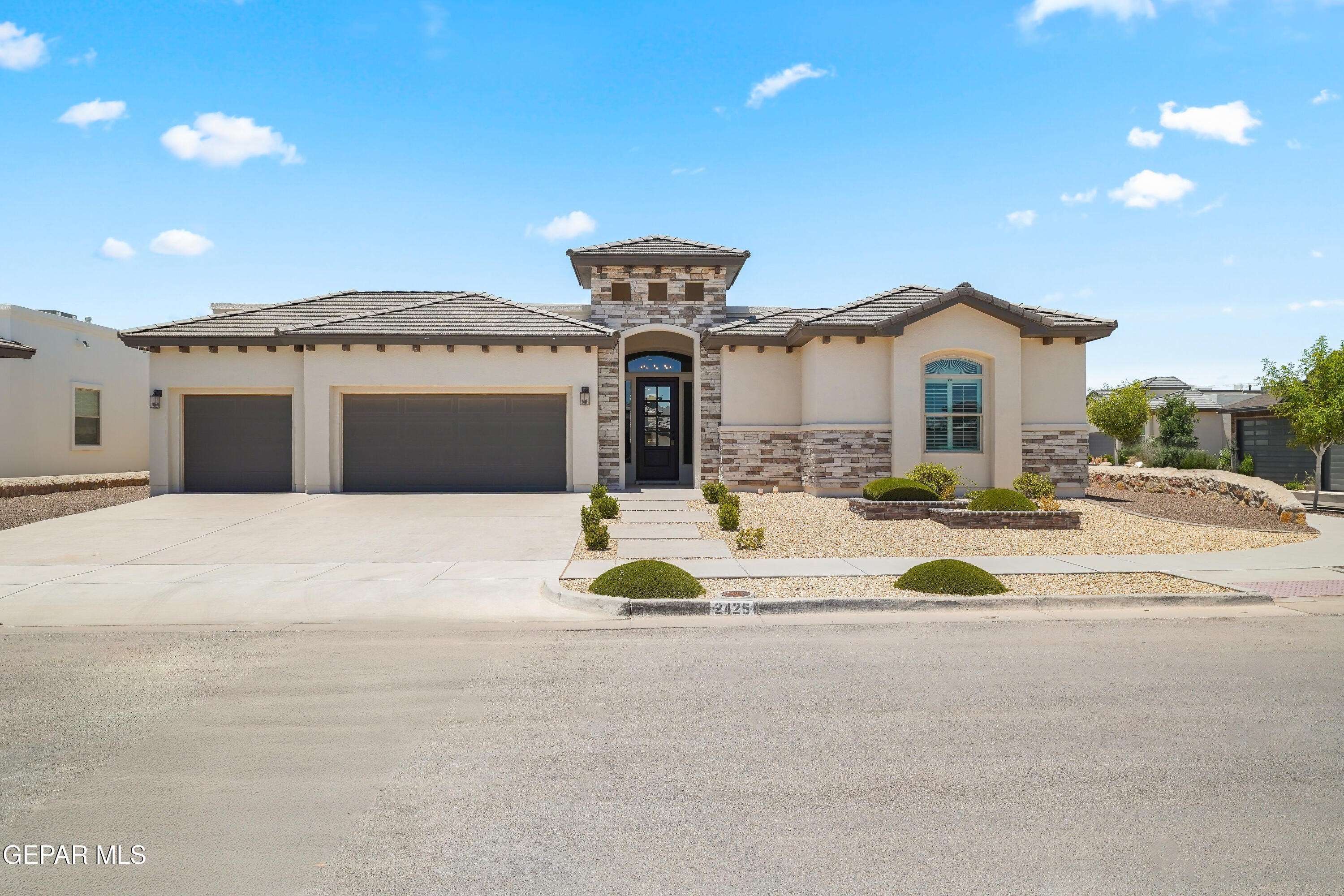2425 Tierra Murcia Street, El Paso, TX 79938, 4 Bedrooms Bedrooms, ,2 BathroomsBathrooms,Residential,For Sale,2425 Tierra Murcia Street,921168