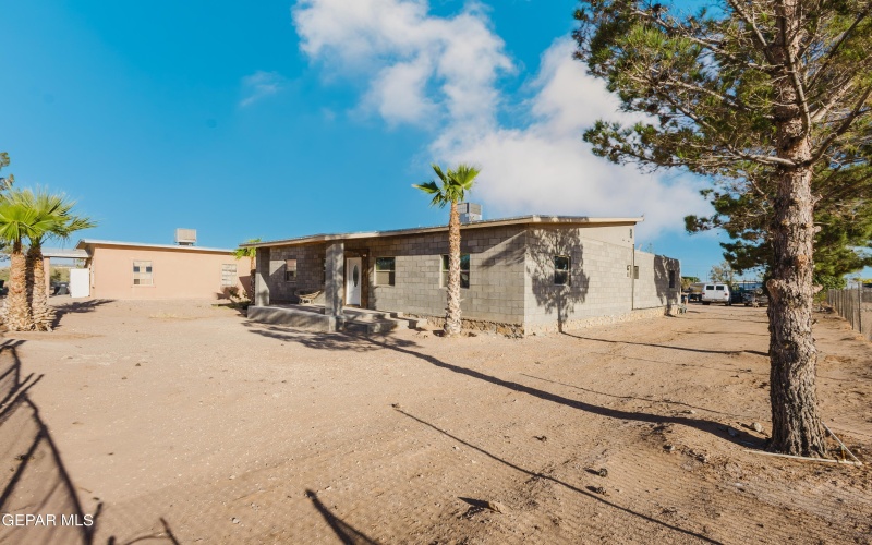 14850 BOCALUSA Avenue, El Paso, TX 79928, 3 Bedrooms Bedrooms, ,2 BathroomsBathrooms,Residential,For Sale,14850 BOCALUSA Avenue,923124