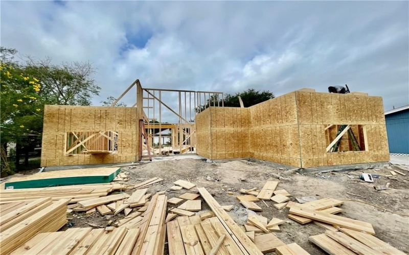 1634 Roosevelt Street, Brownsville, TX 78521, 3 Bedrooms Bedrooms, ,2 BathroomsBathrooms,Residential,For Sale,1634 Roosevelt Street,472253