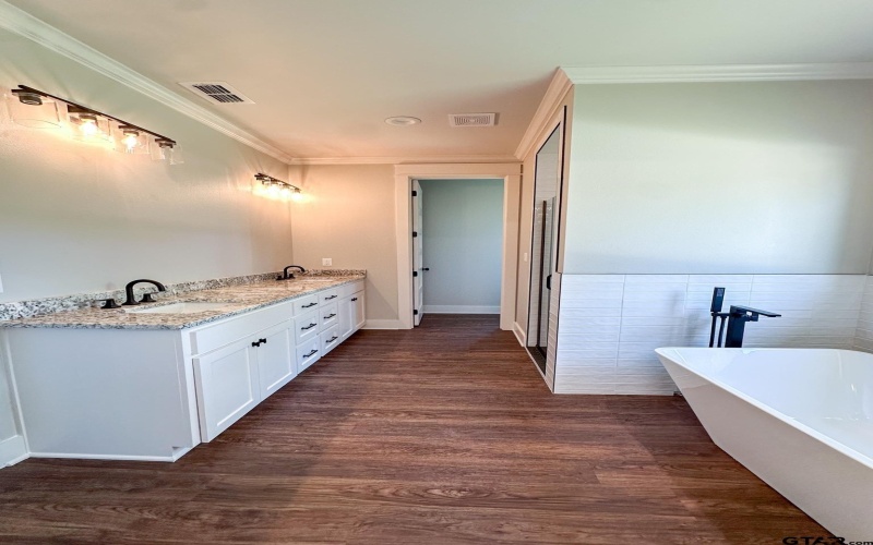 7449 CR 314, Henderson, TX 75652, 4 Bedrooms Bedrooms, ,3 BathroomsBathrooms,Residential,For Sale,7449 CR 314,25008043