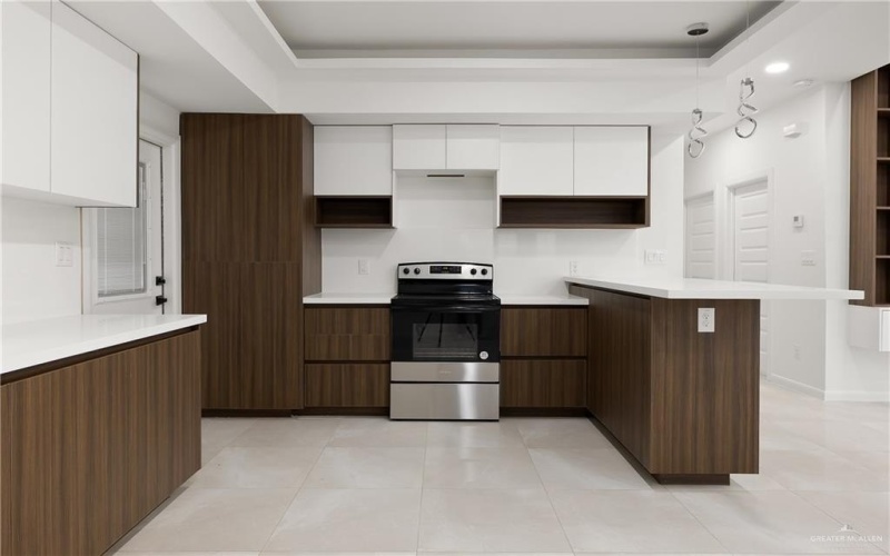 5812 N Providence Avenue #C, McAllen, TX 78504, 2 Habitaciones Habitaciones , ,2 BañosBaños,Residential,En Venta,5812 N Providence Avenue,472329