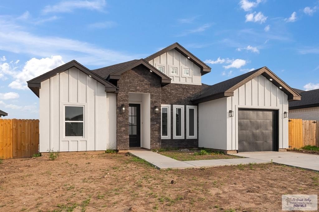 2744 N NEEL DR, BROWNSVILLE, TX 78526, 3 Bedrooms Bedrooms, ,2 BathroomsBathrooms,Residential,For Sale,2744 N NEEL DR,29764763