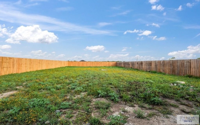 2744 N NEEL DR, BROWNSVILLE, TX 78526, 3 Bedrooms Bedrooms, ,2 BathroomsBathrooms,Residential,For Sale,2744 N NEEL DR,29764763