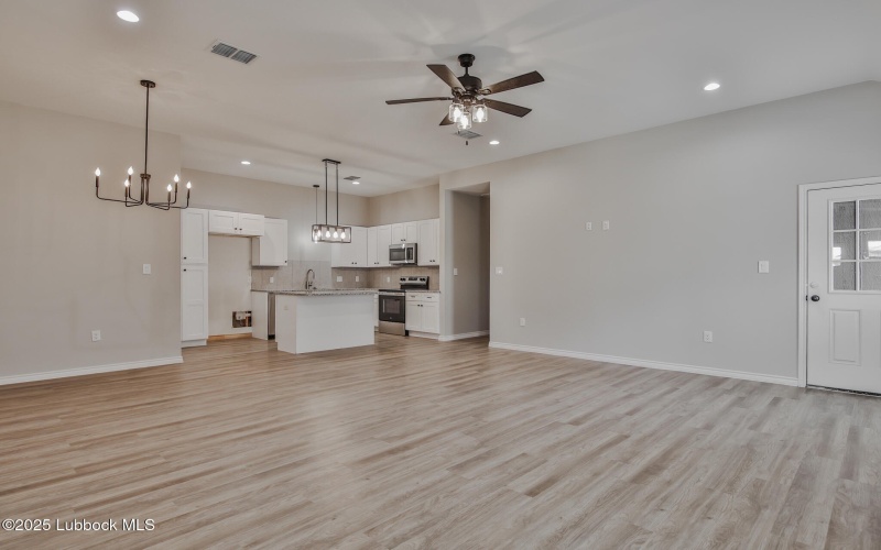 1313 Corpus Ave. #B, Wolfforth, TX 79382, 3 Bedrooms Bedrooms, ,2 BathroomsBathrooms,Residential Lease,For Rent,1313 Corpus Ave.,202555385