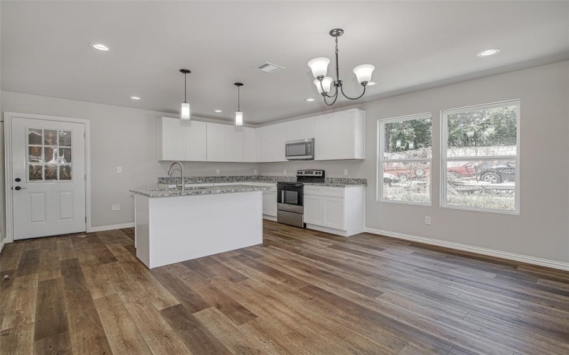 1024 E Daggett Avenue, Fort Worth, TX 76104, 3 Habitaciones Habitaciones , ,2 BañosBaños,Residential,En Venta,1024 E Daggett Avenue,20948499