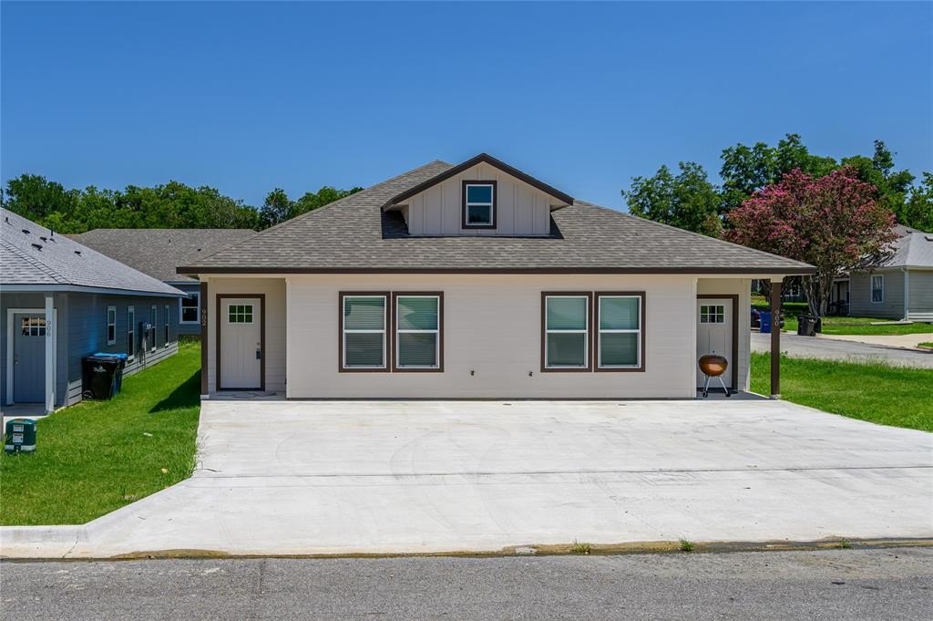 902 N Barrett Avenue, Denison, TX 75020, 3 Bedrooms Bedrooms, ,2 BathroomsBathrooms,Residential Lease,For Rent,902 N Barrett Avenue,20948521