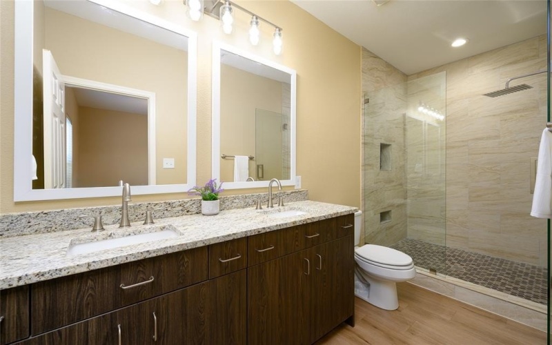 902 N Barrett Avenue, Denison, TX 75020, 3 Bedrooms Bedrooms, ,2 BathroomsBathrooms,Residential Lease,For Rent,902 N Barrett Avenue,20948521