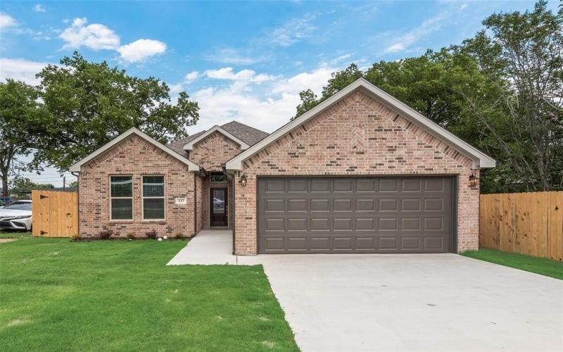 137 Willow Lane, Roanoke, TX 76262, 4 Bedrooms Bedrooms, ,2 BathroomsBathrooms,Residential,For Sale,137 Willow Lane,20947960