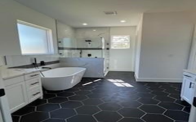 2076 Glenhollow Drive, Weatherford, TX 76088, 4 Bedrooms Bedrooms, ,3 BathroomsBathrooms,Residential,For Sale,2076 Glenhollow Drive,20948814