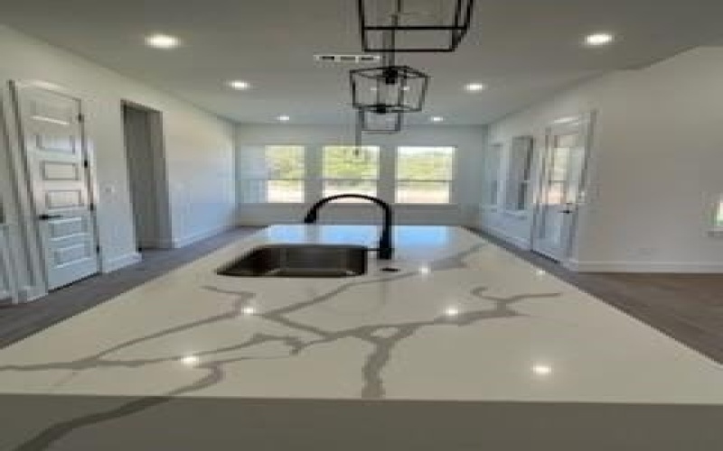 2076 Glenhollow Drive, Weatherford, TX 76088, 4 Bedrooms Bedrooms, ,3 BathroomsBathrooms,Residential,For Sale,2076 Glenhollow Drive,20948814