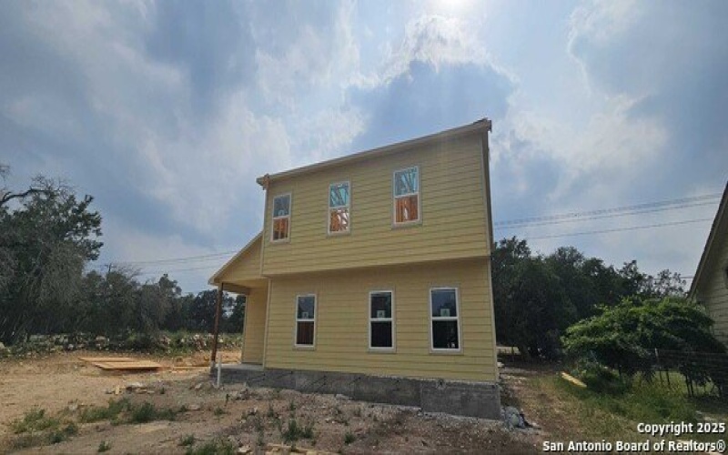 5070 Spring Branch, Spring Branch, TX 78070, 5 Bedrooms Bedrooms, ,3 BathroomsBathrooms,Residential,For Sale,5070 Spring Branch,1870539