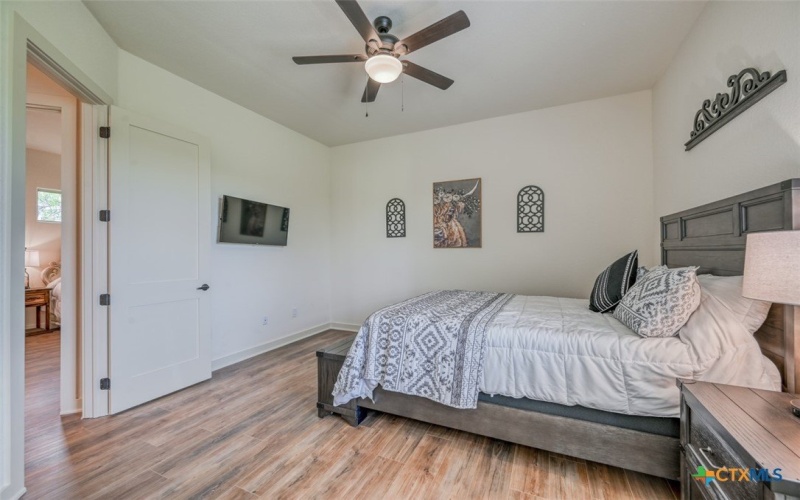 302 Parallel Circle, Horseshoe Bay, TX 78657, 2 Bedrooms Bedrooms, ,2 BathroomsBathrooms,Residential,For Sale,302 Parallel Circle,579770