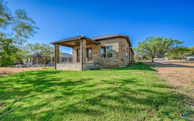 302 Parallel Circle, Horseshoe Bay, TX 78657, 2 Bedrooms Bedrooms, ,2 BathroomsBathrooms,Residential,For Sale,302 Parallel Circle,579770