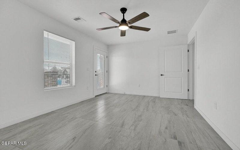 1107 MYRTLE Avenue unit: A #A, El Paso, TX 79901, 1 Bedroom Bedrooms, ,1 BathroomBathrooms,Residential Multi Family,For Sale,1107 MYRTLE Avenue unit: A,923408