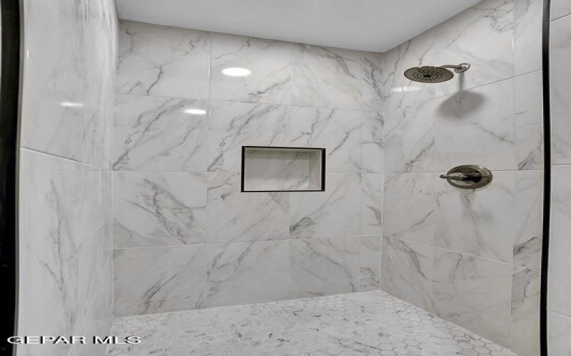 1107 MYRTLE Avenue unit: A #A, El Paso, TX 79901, 1 Bedroom Bedrooms, ,1 BathroomBathrooms,Residential Multi Family,For Sale,1107 MYRTLE Avenue unit: A,923408