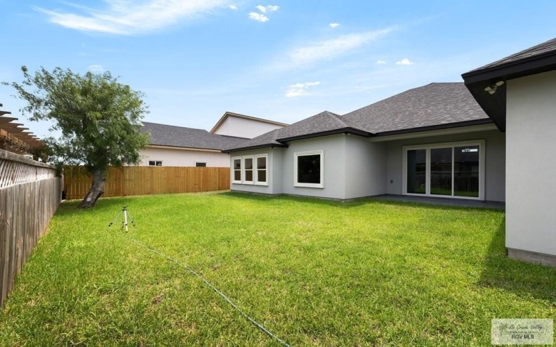 6164 MACKENNA DR, BROWNSVILLE, TX 78526, 4 Bedrooms Bedrooms, ,5 BathroomsBathrooms,Residential,For Sale,6164 MACKENNA DR,29765538