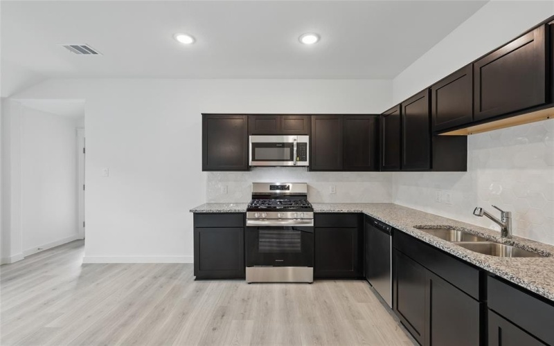1321 Cider Street, Forney, TX 75126, 3 Bedrooms Bedrooms, ,2 BathroomsBathrooms,Residential,For Sale,1321 Cider Street,20781341