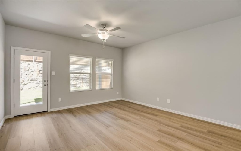 109 Greenbriar Drive, Princeton, TX 75071, 3 Habitaciones Habitaciones , ,2 BañosBaños,Residential,En Venta,109 Greenbriar Drive,20946078