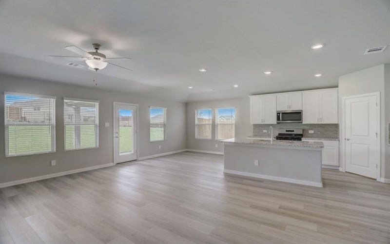 514 Stagg Street, McKinney, TX 75069, 4 Bedrooms Bedrooms, ,3 BathroomsBathrooms,Residential,For Sale,514 Stagg Street,20946081