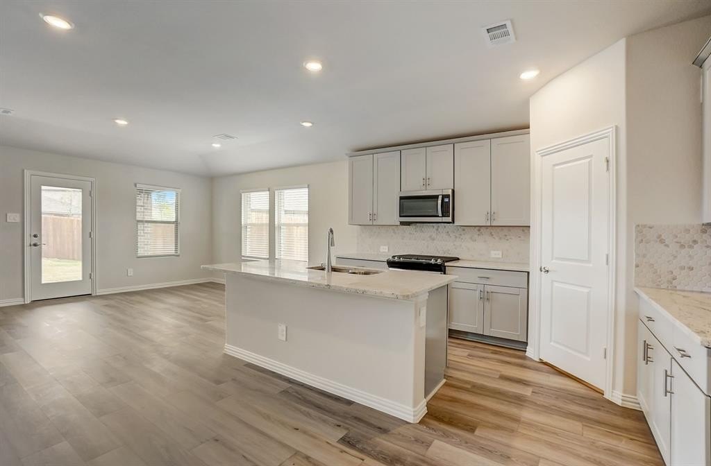 512 Stagg Street, McKinney, TX 75069, 4 Bedrooms Bedrooms, ,3 BathroomsBathrooms,Residential,For Sale,512 Stagg Street,20946083