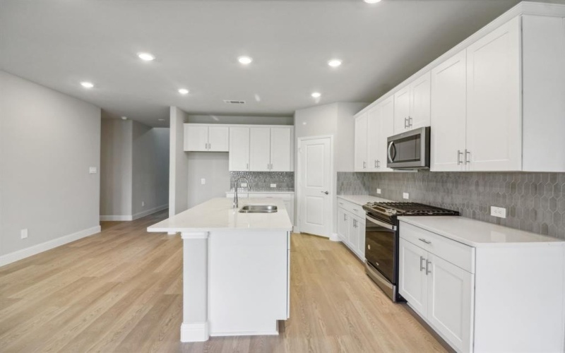 510 Stagg Street, McKinney, TX 75069, 5 Bedrooms Bedrooms, ,3 BathroomsBathrooms,Residential,For Sale,510 Stagg Street,20946086