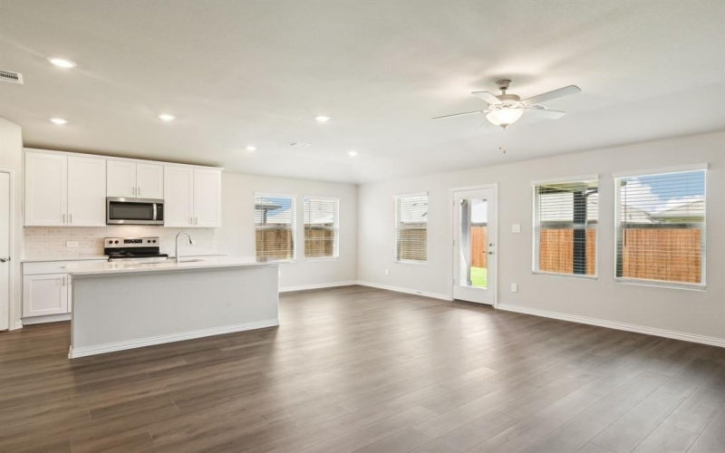 408 Stagg Street, McKinney, TX 75069, 4 Bedrooms Bedrooms, ,3 BathroomsBathrooms,Residential,For Sale,408 Stagg Street,20946088