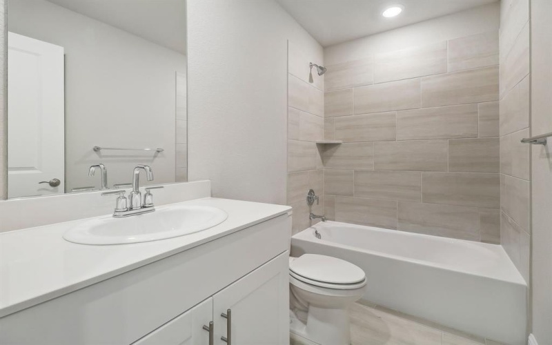 1023 Emberwood Drive, McKinney, TX 75069, 4 Bedrooms Bedrooms, ,3 BathroomsBathrooms,Residential,For Sale,1023 Emberwood Drive,20946092