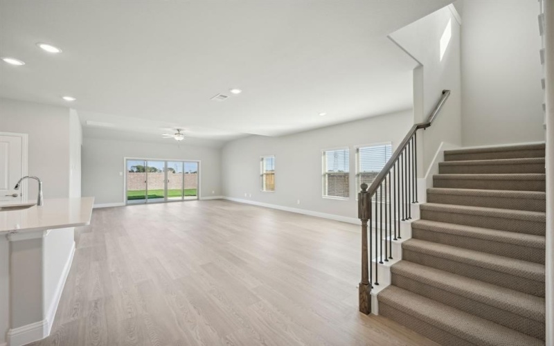 1021 Emberwood Drive, McKinney, TX 75069, 4 Bedrooms Bedrooms, ,3 BathroomsBathrooms,Residential,For Sale,1021 Emberwood Drive,20946093