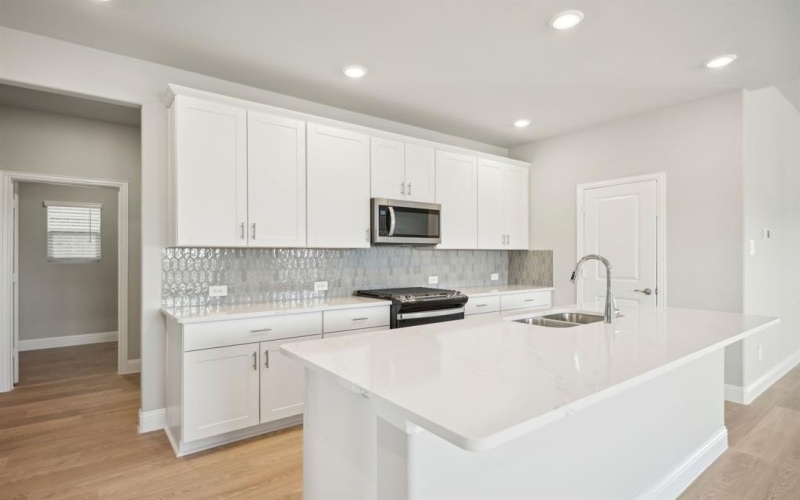 1021 Emberwood Drive, McKinney, TX 75069, 4 Bedrooms Bedrooms, ,3 BathroomsBathrooms,Residential,For Sale,1021 Emberwood Drive,20946093
