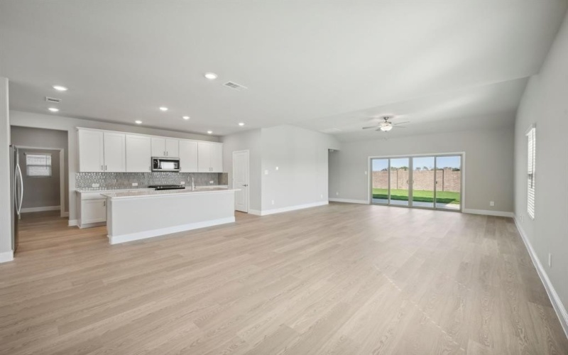 1021 Emberwood Drive, McKinney, TX 75069, 4 Bedrooms Bedrooms, ,3 BathroomsBathrooms,Residential,For Sale,1021 Emberwood Drive,20946093