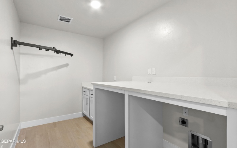 14016 Paseo Aves Avenue, Horizon City, TX 79928, 4 Bedrooms Bedrooms, ,3 BathroomsBathrooms,Residential,For Sale,14016 Paseo Aves Avenue,923359