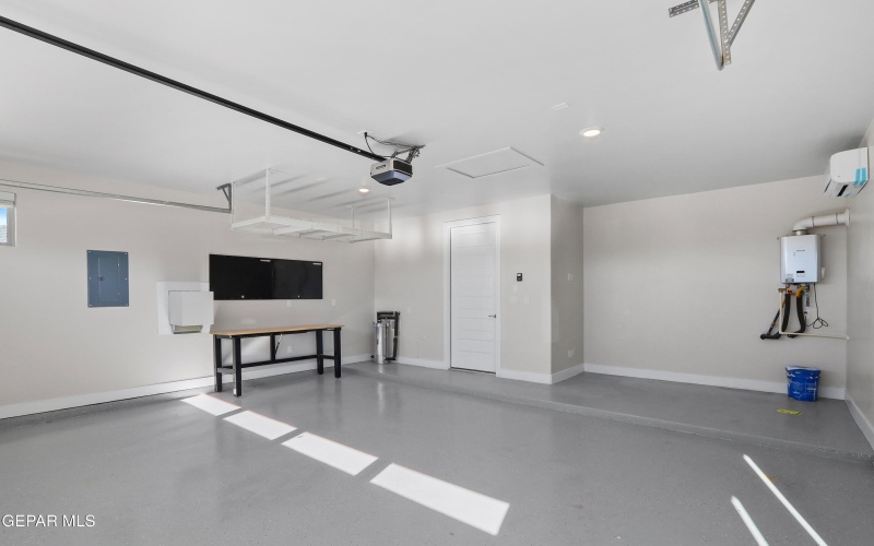 14016 Paseo Aves Avenue, Horizon City, TX 79928, 4 Bedrooms Bedrooms, ,3 BathroomsBathrooms,Residential,For Sale,14016 Paseo Aves Avenue,923359