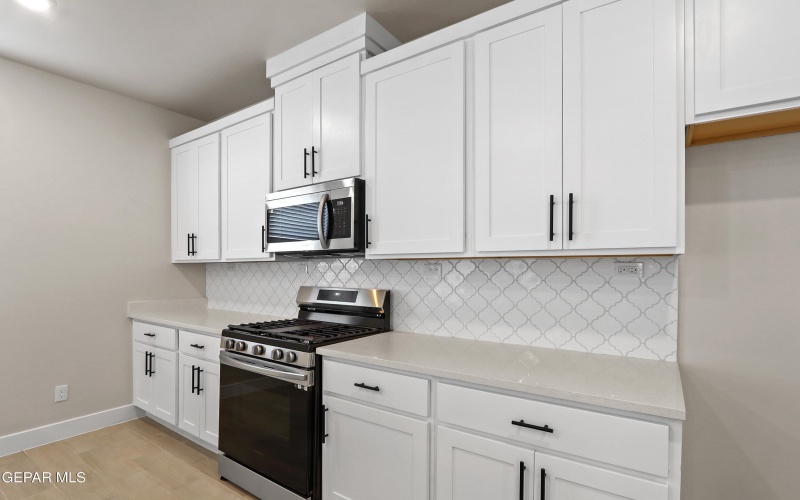 14016 Paseo Aves Avenue, Horizon City, TX 79928, 4 Bedrooms Bedrooms, ,3 BathroomsBathrooms,Residential,For Sale,14016 Paseo Aves Avenue,923359