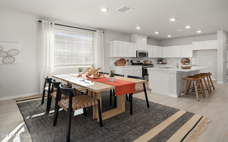 720 Paseo Clasico Street, Horizon City, TX 79928, 4 Habitaciones Habitaciones , ,3 BañosBaños,Residential,En Venta,720 Paseo Clasico Street,923360
