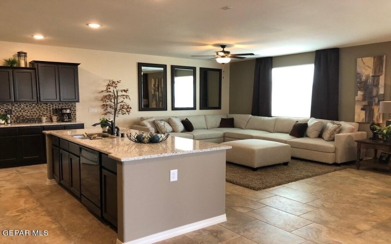 576 Pacific Dunes Place, El Paso, TX 79928, 3 Bedrooms Bedrooms, ,1 BathroomBathrooms,Residential,For Sale,576 Pacific Dunes Place,923385