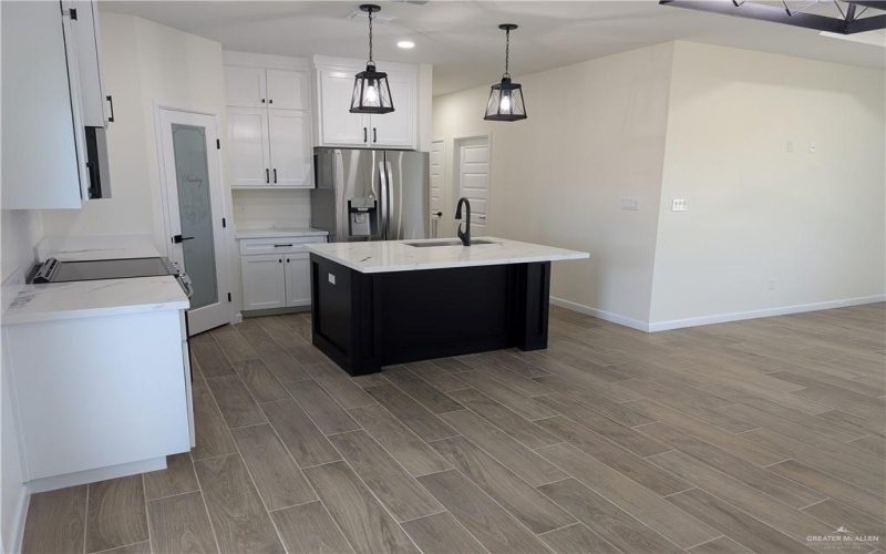 3564 Satelite Street, Edinburg, TX 78542, 3 Bedrooms Bedrooms, ,2 BathroomsBathrooms,Residential,For Sale,3564 Satelite Street,472242