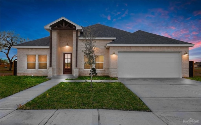 8015 N 48th Lane, McAllen, TX 78504, 4 Bedrooms Bedrooms, ,3 BathroomsBathrooms,Residential,For Sale,8015 N 48th Lane,472414