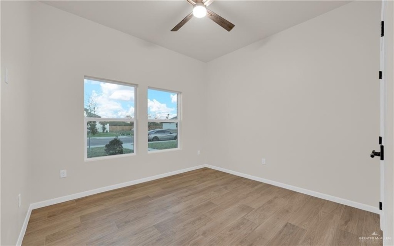8015 N 48th Lane, McAllen, TX 78504, 4 Bedrooms Bedrooms, ,3 BathroomsBathrooms,Residential,For Sale,8015 N 48th Lane,472414