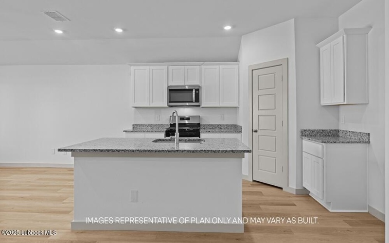426 14th Street, Wolfforth, TX 79382, 4 Bedrooms Bedrooms, ,2 BathroomsBathrooms,Residential,For Sale,426 14th Street,202555451