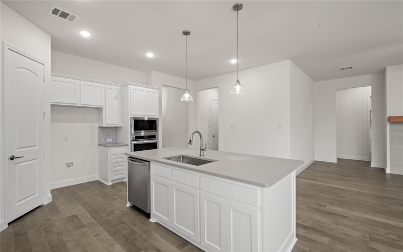 1021 Allegheny Court, Burleson, TX 76028, 4 Habitaciones Habitaciones , ,3 BañosBaños,Residential,En Venta,1021 Allegheny Court,20949535