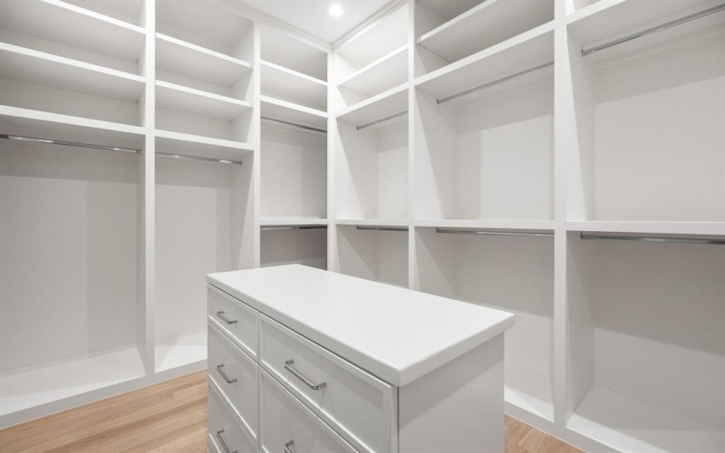 3936 Hawthorne Avenue, Dallas, TX 75219, 3 Habitaciones Habitaciones , ,3 BañosBaños,Residential Lease,En Alquiler,3936 Hawthorne Avenue,20949822