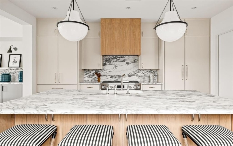 3936 Hawthorne Avenue, Dallas, TX 75219, 3 Habitaciones Habitaciones , ,3 BañosBaños,Residential Lease,En Alquiler,3936 Hawthorne Avenue,20949822