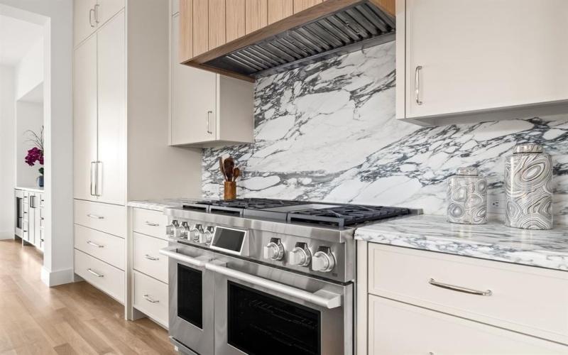 3936 Hawthorne Avenue, Dallas, TX 75219, 3 Habitaciones Habitaciones , ,3 BañosBaños,Residential Lease,En Alquiler,3936 Hawthorne Avenue,20949822