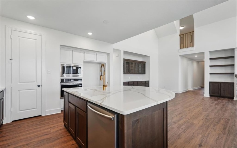 2403 Carpano Lane, McLendon Chisholm, TX 75032, 4 Bedrooms Bedrooms, ,5 BathroomsBathrooms,Residential,For Sale,2403 Carpano Lane,20948883