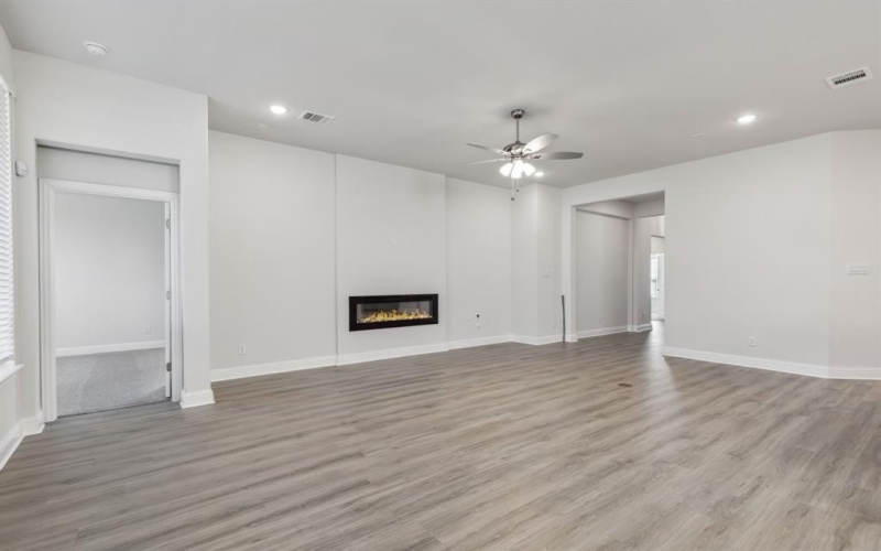 10324 Lenten Rose Street, Fort Worth, TX 76036, 3 Bedrooms Bedrooms, ,2 BathroomsBathrooms,Residential,For Sale,10324 Lenten Rose Street,20948885
